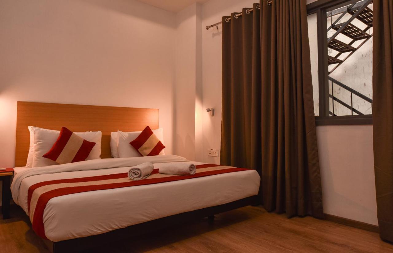 Hotel Red Saffron Neu-Delhi Exterior foto